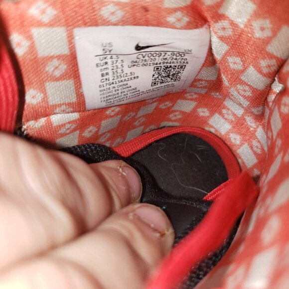 Kyrie Sneakers‎ Spongebob S2 CV0097-900 Kybrid 5 Youth Pineapple Women 6.5 - Picture 7 of 7